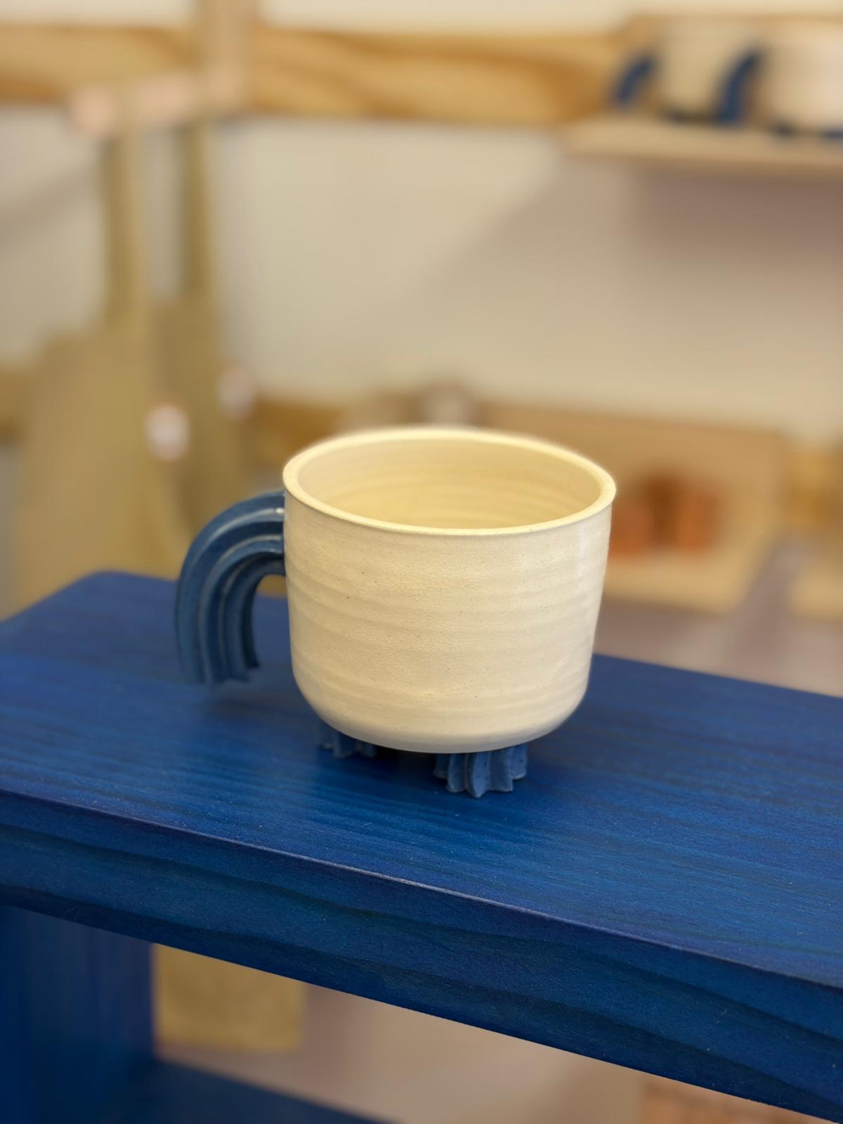 Mug with Legs - Studio Lehren