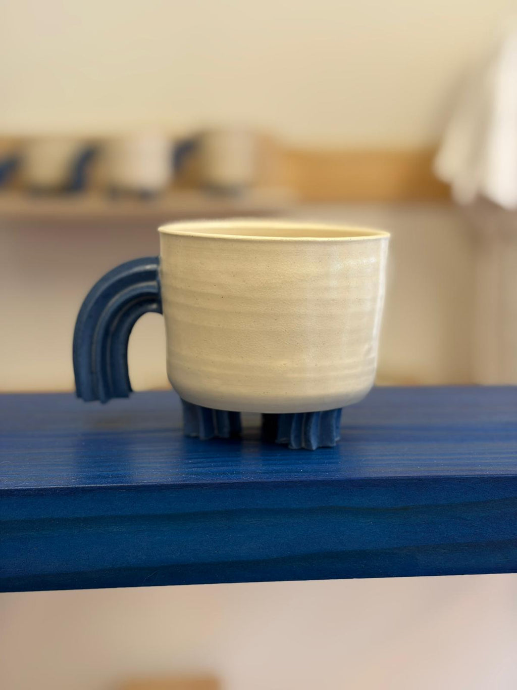 Mug with Legs - Studio Lehren