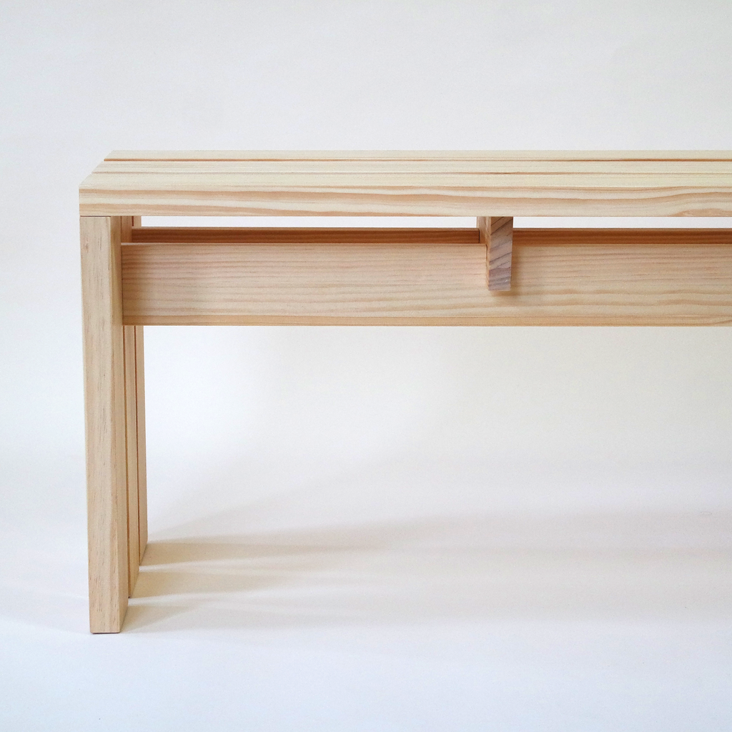 DO Pine Bench