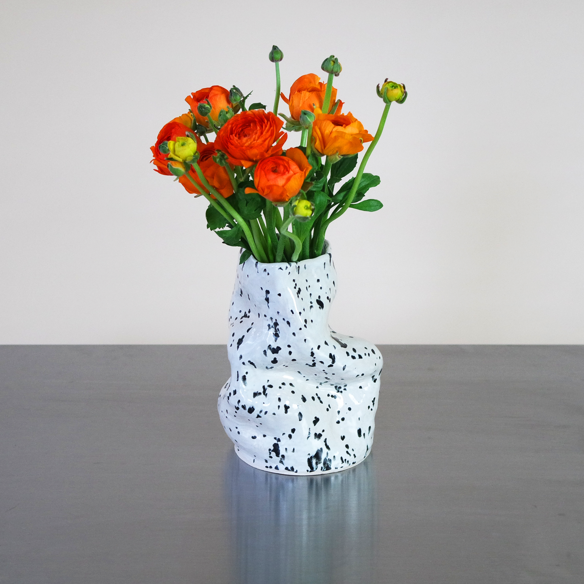 Inka Ceramic Vase 001 - Black/White