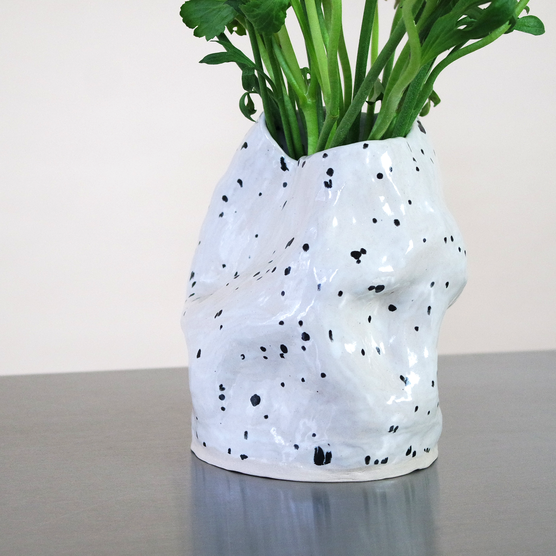 Inka Ceramic Vase 002 - Black/White